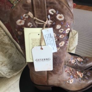 Shyanne floral embroidered western cowgirl boot